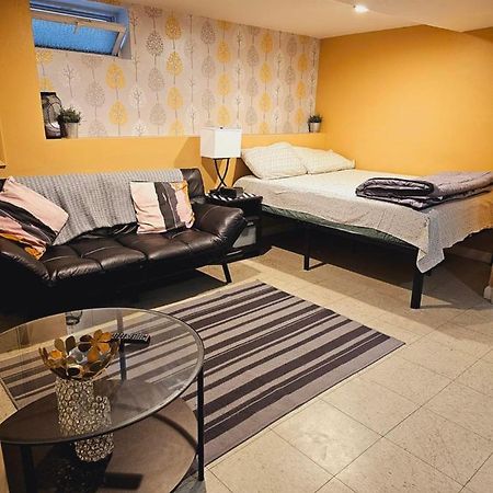 ניו יורק Warm Queens Apartment 5 Min From Laguardia 1 Min From Train מראה חיצוני תמונה