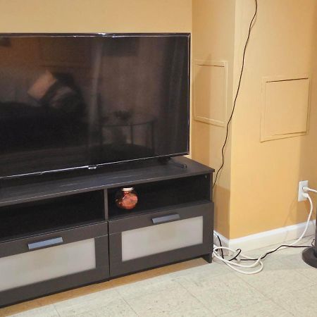 ניו יורק Warm Queens Apartment 5 Min From Laguardia 1 Min From Train מראה חיצוני תמונה